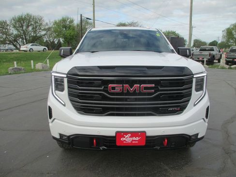 Used 2025 GMC Sierra 1500 AT4 w/ AT4 Premium Package image 13