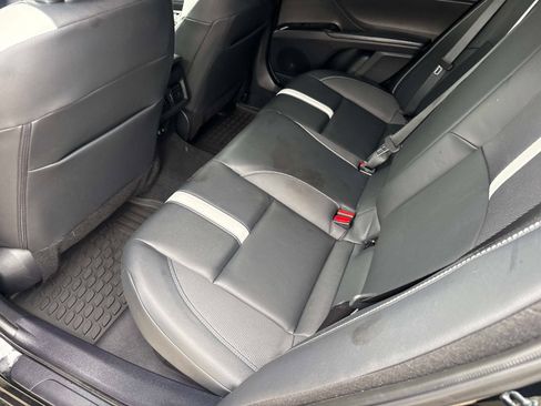 Used 2025 Toyota Camry SE FWD image 16