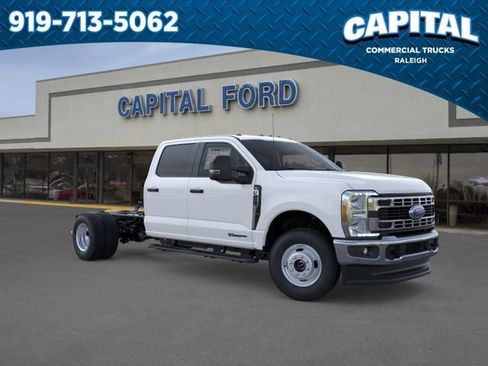 New 2026 Ford F350 XL w/ XL Chrome Package AWD/4WD image 7