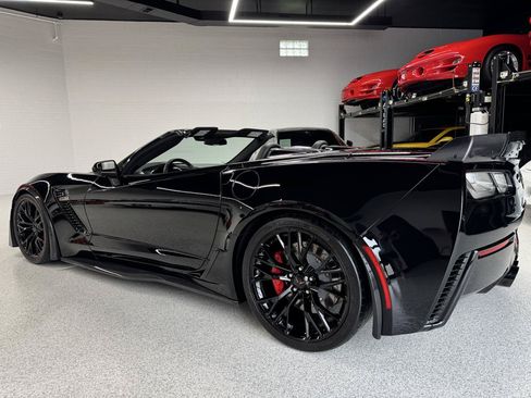 Used 2016 Chevrolet Corvette Z06 w/ 2LZ Preferred Equipment Group RWD image 9