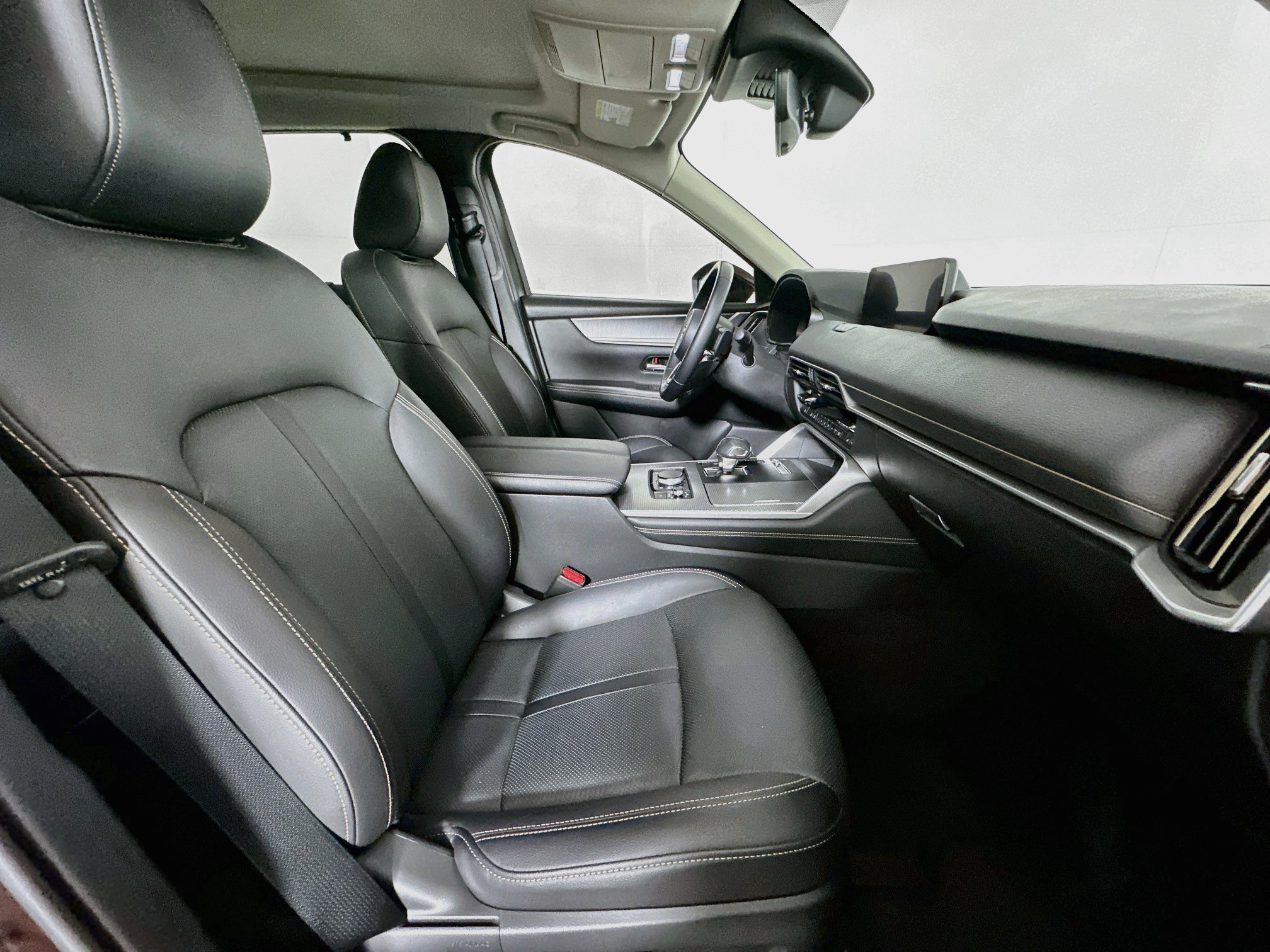 Used 2024 MAZDA CX-90 Plug-In Hybrid w/ Premium Pkg AWD/4WD image 34