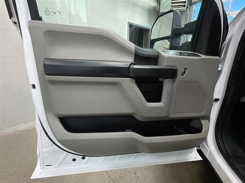 Used 2021 Ford F250 XL w/ Power Equipment Group RWD image 10