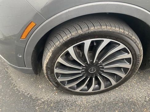 Used 2022 Lincoln Nautilus Black Label w/ Cargo Utility Package image 3