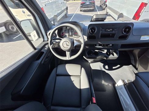 New 2026 Mercedes-Benz Sprinter 2500 image 8