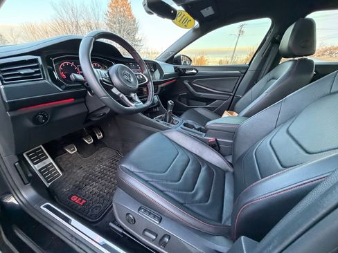 Used 2019 Volkswagen Jetta GLI Autobahn image 12