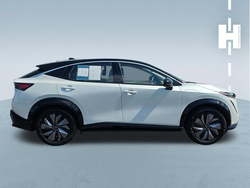 Used 2023 Nissan Ariya FWD image 2