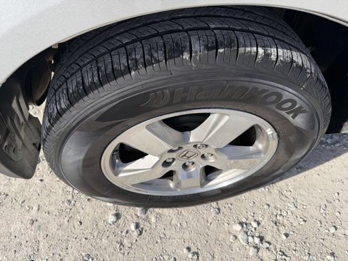 Used 2011 Honda Pilot EX-L image 11