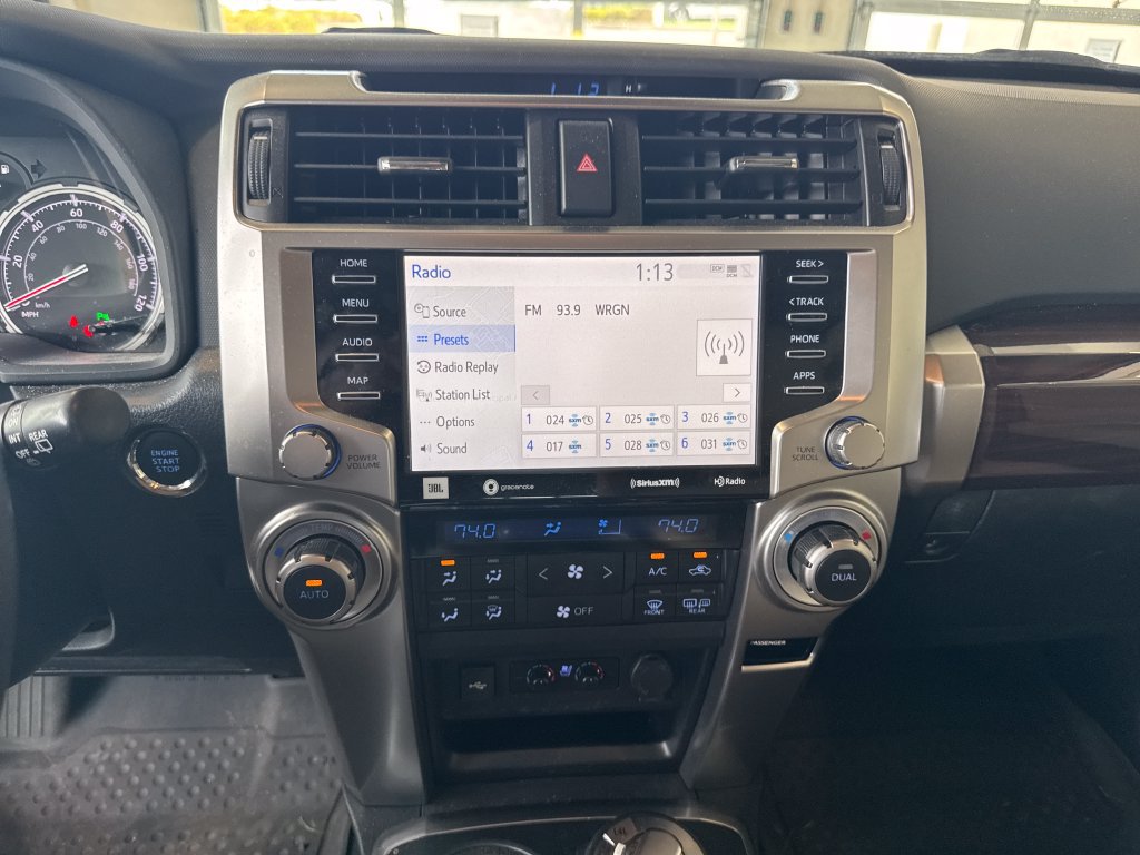 Used 2022 Toyota 4Runner Limited AWD/4WD image 32