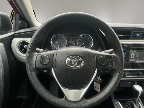 Used 2018 Toyota Corolla LE w/ Body Protection Package FWD image 24