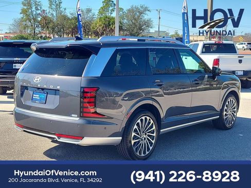 Used 2026 Hyundai Palisade Calligraphy image 5