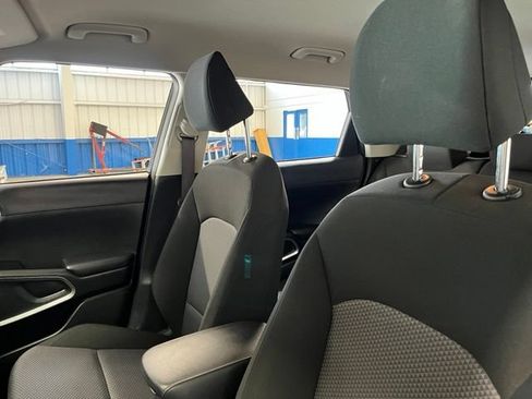 Used 2024 Kia Soul LX w/ Option Group 015 FWD image 24
