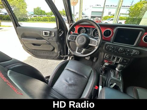 Used 2018 Jeep Wrangler Rubicon AWD/4WD image 12