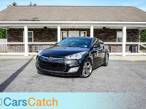 Used 2016 Hyundai Veloster w/ Option Group 03 image 1