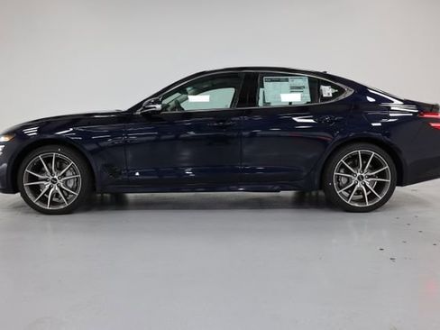 Used 2026 Genesis G70 2.5T image 10