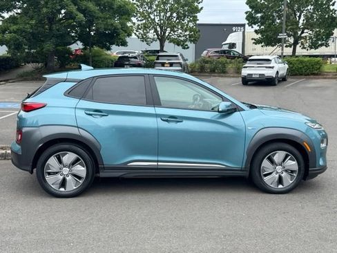 Used 2019 Hyundai Kona Limited FWD image 8