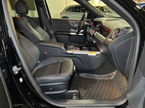 Certified 2025 Mercedes-Benz GLB 250 4MATIC image 12