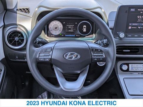 Used 2023 Hyundai Kona SE FWD image 15