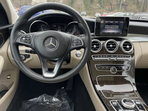 Used 2018 Mercedes-Benz C 300 Sedan image 8