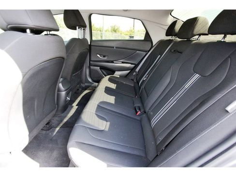 Certified 2024 Hyundai Elantra SEL w/ Convenience Package image 14