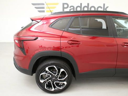 Used 2025 Chevrolet Trax RS w/ Driver Confidence Package FWD image 10