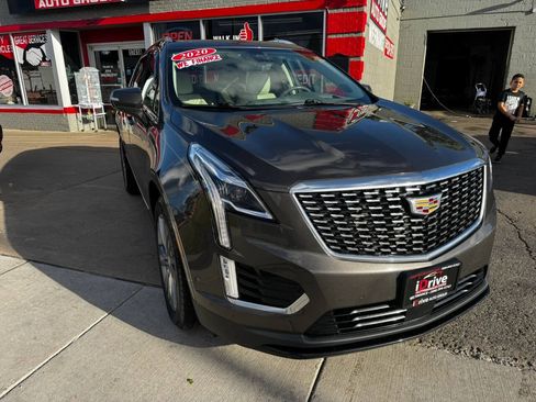 Used 2020 Cadillac XT5 Premium Luxury AWD/4WD image 2