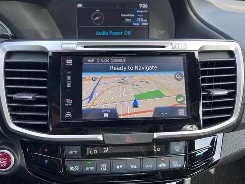 Used 2017 Honda Accord EX-L image 12