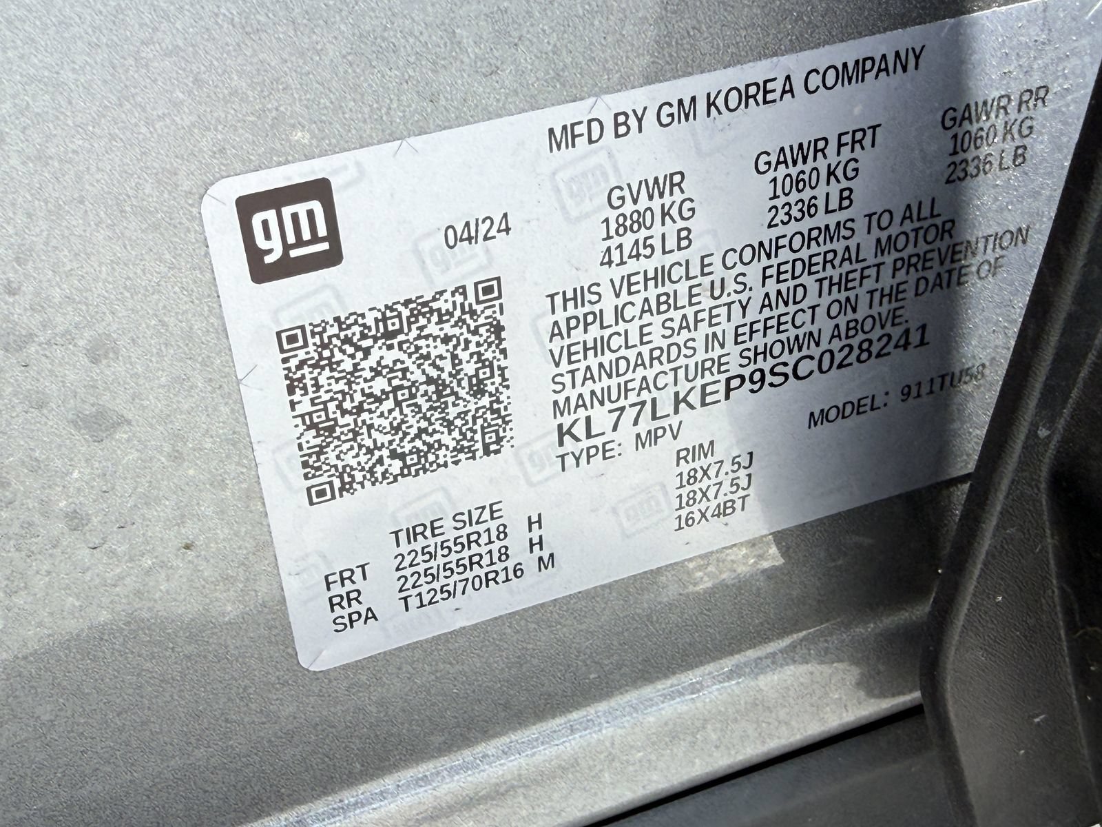 Used 2025 Chevrolet Trax ACTIV w/ Sunroof Package FWD image 36