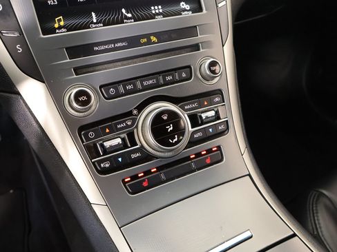 Used 2017 Lincoln MKZ Select w/ Technology Package image 7