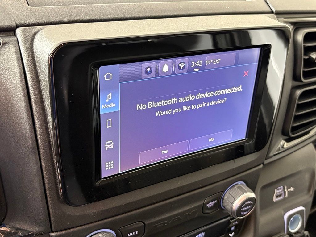 New 2026 RAM ProMaster 2500 w/ Safety Group FWD image 35
