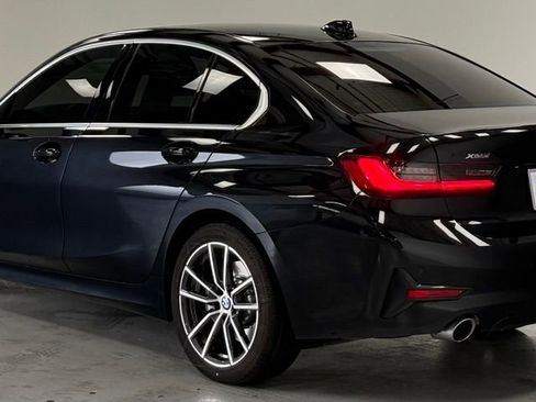 Used 2022 BMW 330i xDrive Sedan w/ Driving Assistance Package AWD/4WD image 4