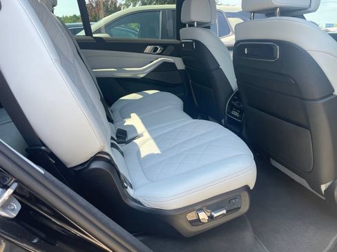 Used 2026 BMW X7 xDrive40i AWD/4WD image 6