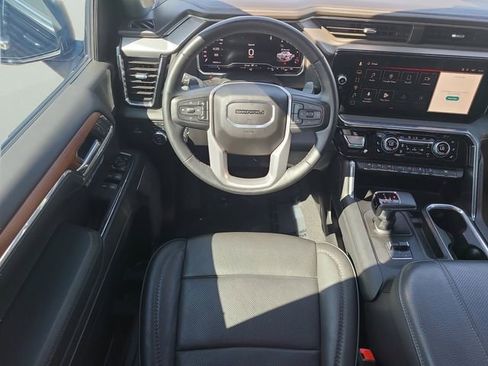 Used 2023 GMC Sierra 1500 Denali w/ Denali Reserve Package AWD/4WD image 10