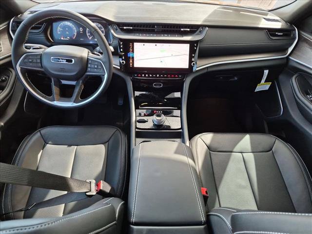 New 2026 Jeep Grand Cherokee Limited AWD/4WD image 14