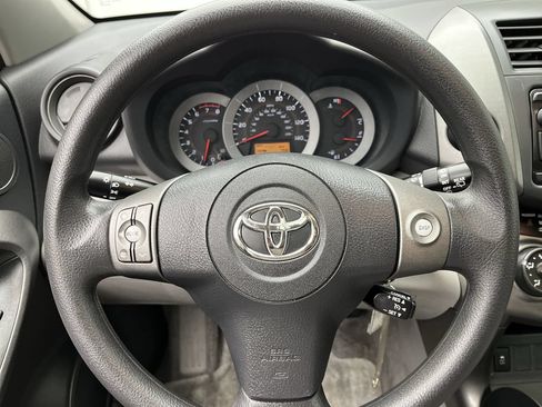 Used 2012 Toyota RAV4 4WD w/ Upgrade Value Pkg image 11