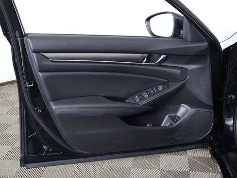 Used 2020 Honda Accord LX image 19