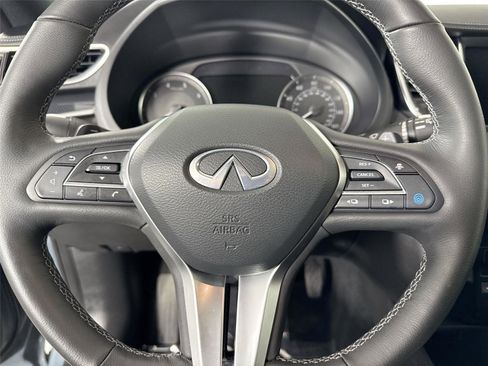 Used 2025 INFINITI QX50 Sport AWD/4WD image 17