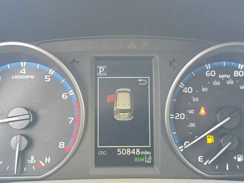 Used 2018 Toyota RAV4 XLE image 26