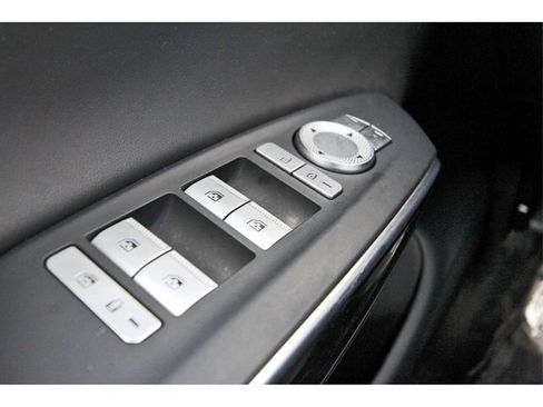 Used 2022 Genesis GV70 2.5T image 20