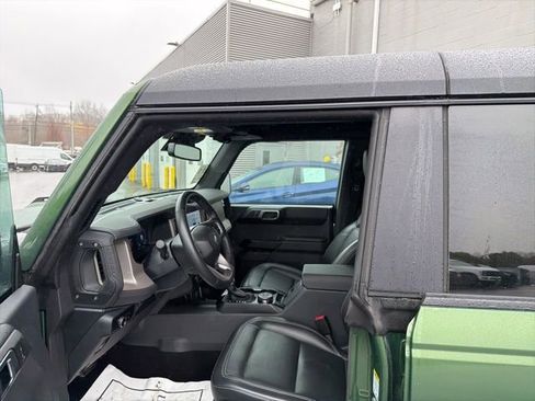 Used 2025 Ford Bronco Outer Banks image 14