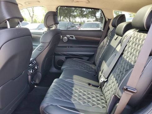 Used 2023 Genesis GV80 3.5T AWD/4WD image 32