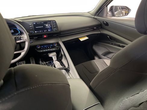 New 2026 Hyundai Elantra SEL Sport image 17
