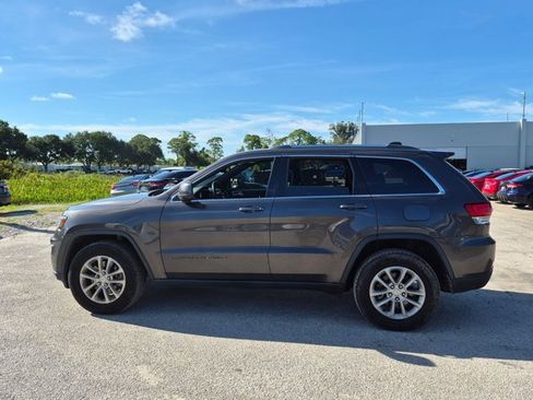 Used 2021 Jeep Grand Cherokee Laredo X AWD/4WD image 8