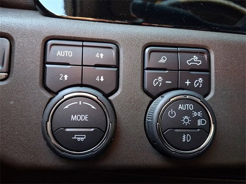 Used 2024 Chevrolet Silverado 2500 LT image 20