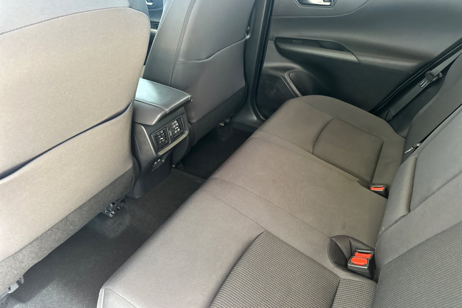Certified 2024 Toyota Venza LE AWD/4WD image 15
