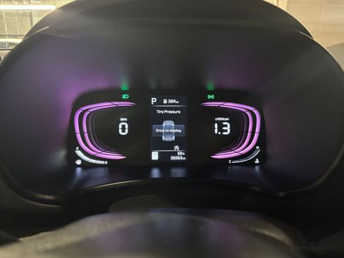 Used 2025 Kia Soul LX w/ LX Technology Package image 38