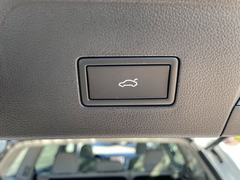 New 2026 Volkswagen Atlas SEL Premium R-Line image 10