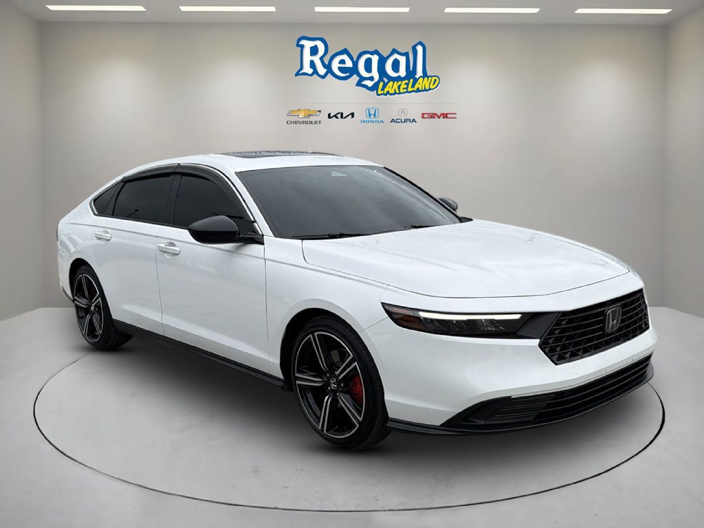 Used 2025 Honda Accord Sport image 1
