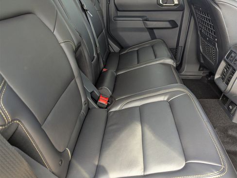 New 2025 Ford Bronco Badlands image 40