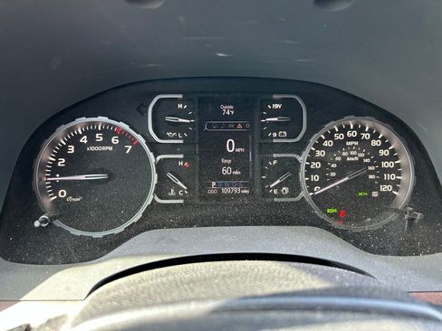 Used 2019 Toyota Tundra Limited w/ Limited Premium Package image 24