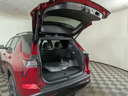 New 2026 Chevrolet Equinox RS AWD/4WD image 9